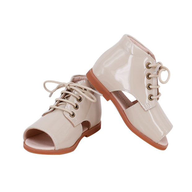 Perroquet Baby Patent Leather Lace Shoes, Open-Sides and Open-Toes - Beige